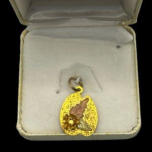 Landstrom’s Black Hills Gold 10K 12K lily pad flower pendant for necklace boxed